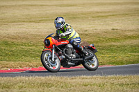 cadwell-park;cadwell-park-photographs;cadwell-trackday-photographs;enduro-digital-images;event-digital-images;eventdigitalimages;peter-wileman-photography;racing-digital-images;trackday-digital-images;trackday-photos